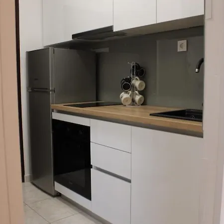Mihaela Studio Apartmans 150M Near The Beach Kastela Exterior photo
