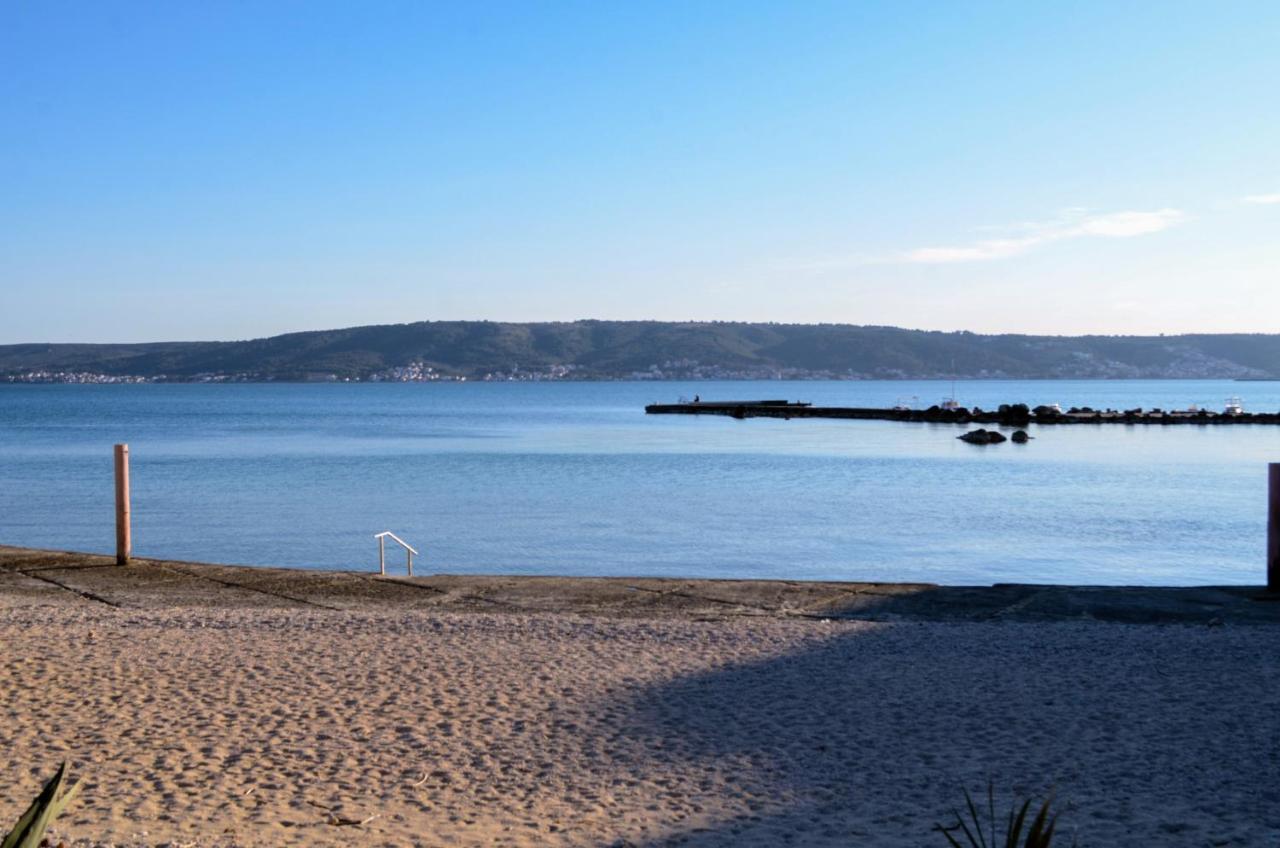 Mihaela Apartmans 150m Near The