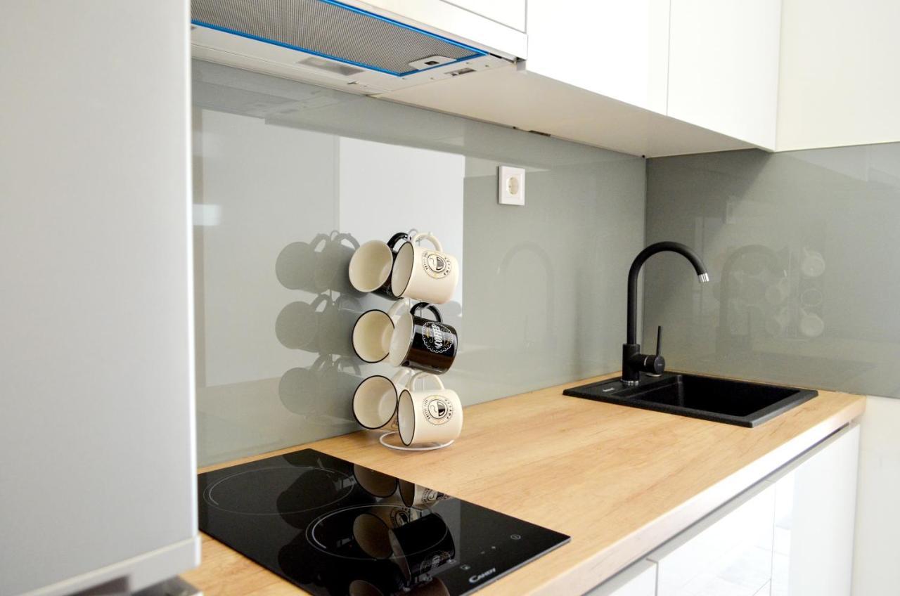 Mihaela Apartmans 150m Near The *