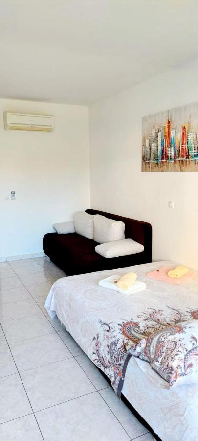 Mihaela Apartmans 150m Near The Kastela