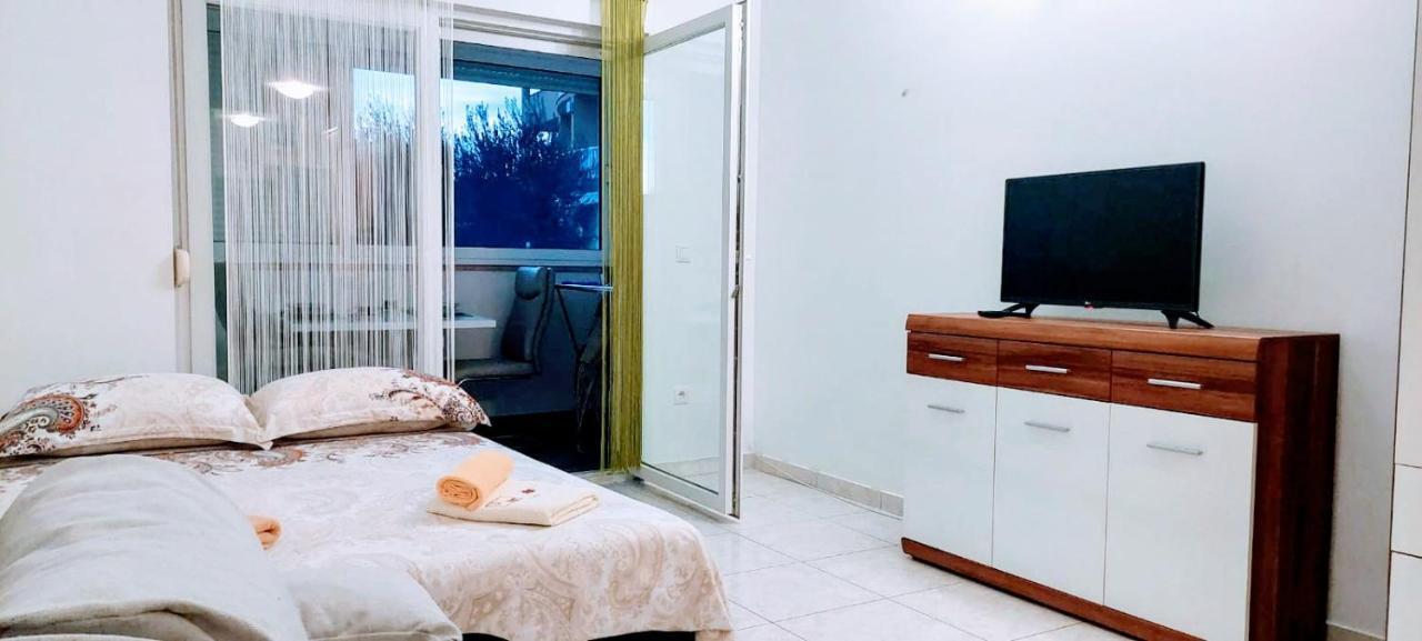 Apartment Mihaela Apartmans 150m Near The Kastela