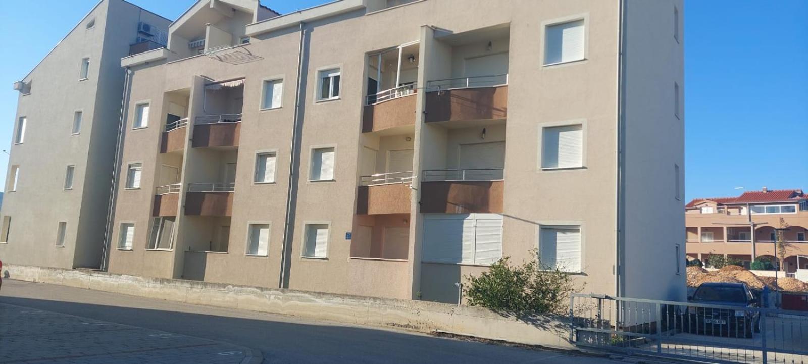 Mihaela Apartmans 150m Near The Apartment *