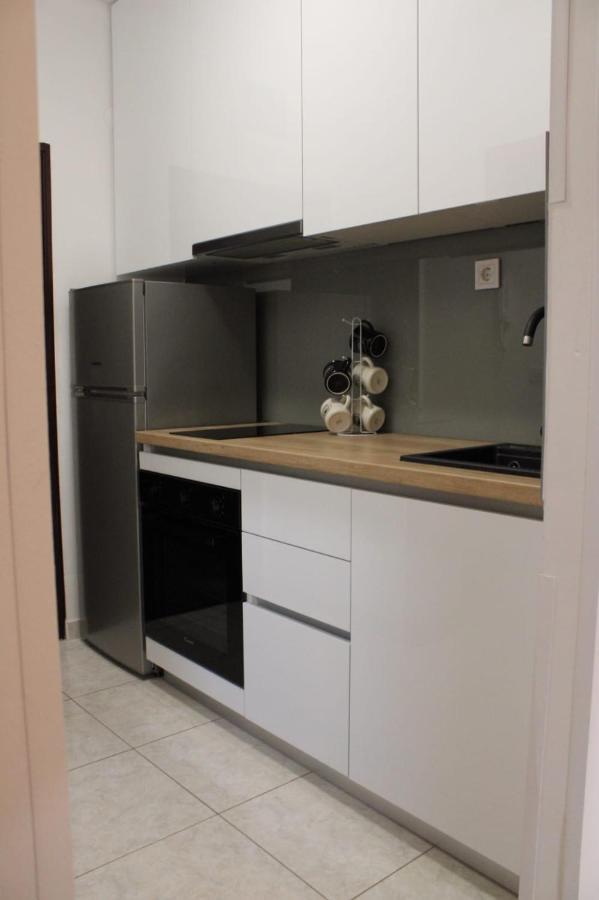 Mihaela Apartmans 150m Near The Apartment *